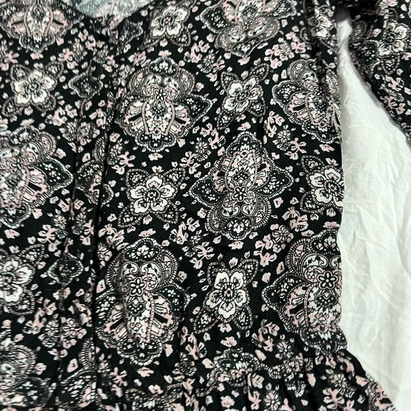 American Eagle Outfitters Paisley Romper - Size XS - Picture 8 of 10
